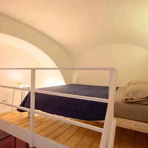 Apartamento Central Guest House, Nápoles